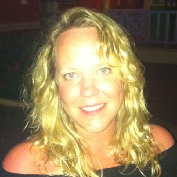 Meet your Posher, Stefanie - Picture 1 of 1